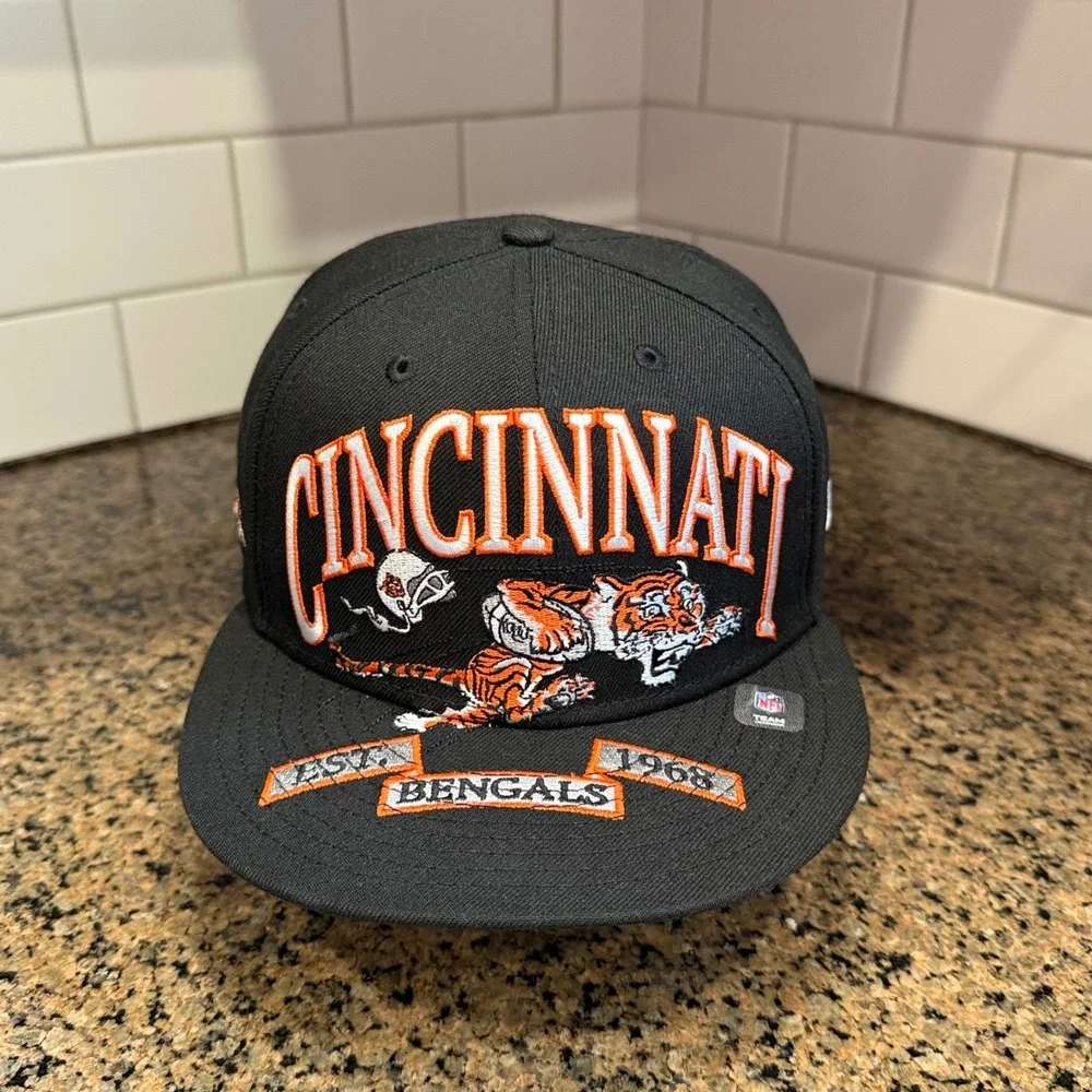 Cincinnati Bengals New‎ Era 59FIFTY Fitted Hat 7 1/4 Black NFL Football New